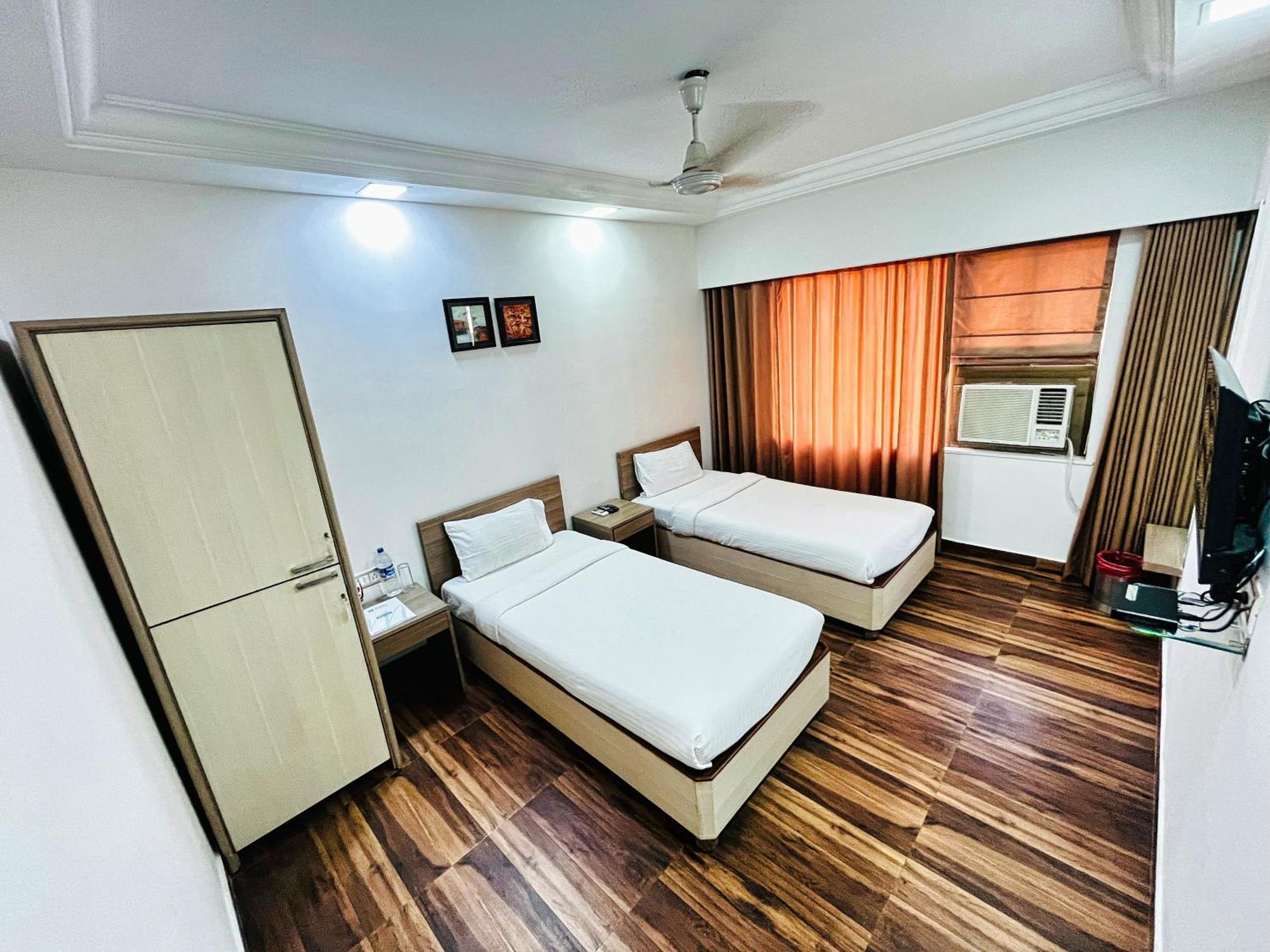 Maxxvalue - Service Apartment Marol Bombay Exterior foto
