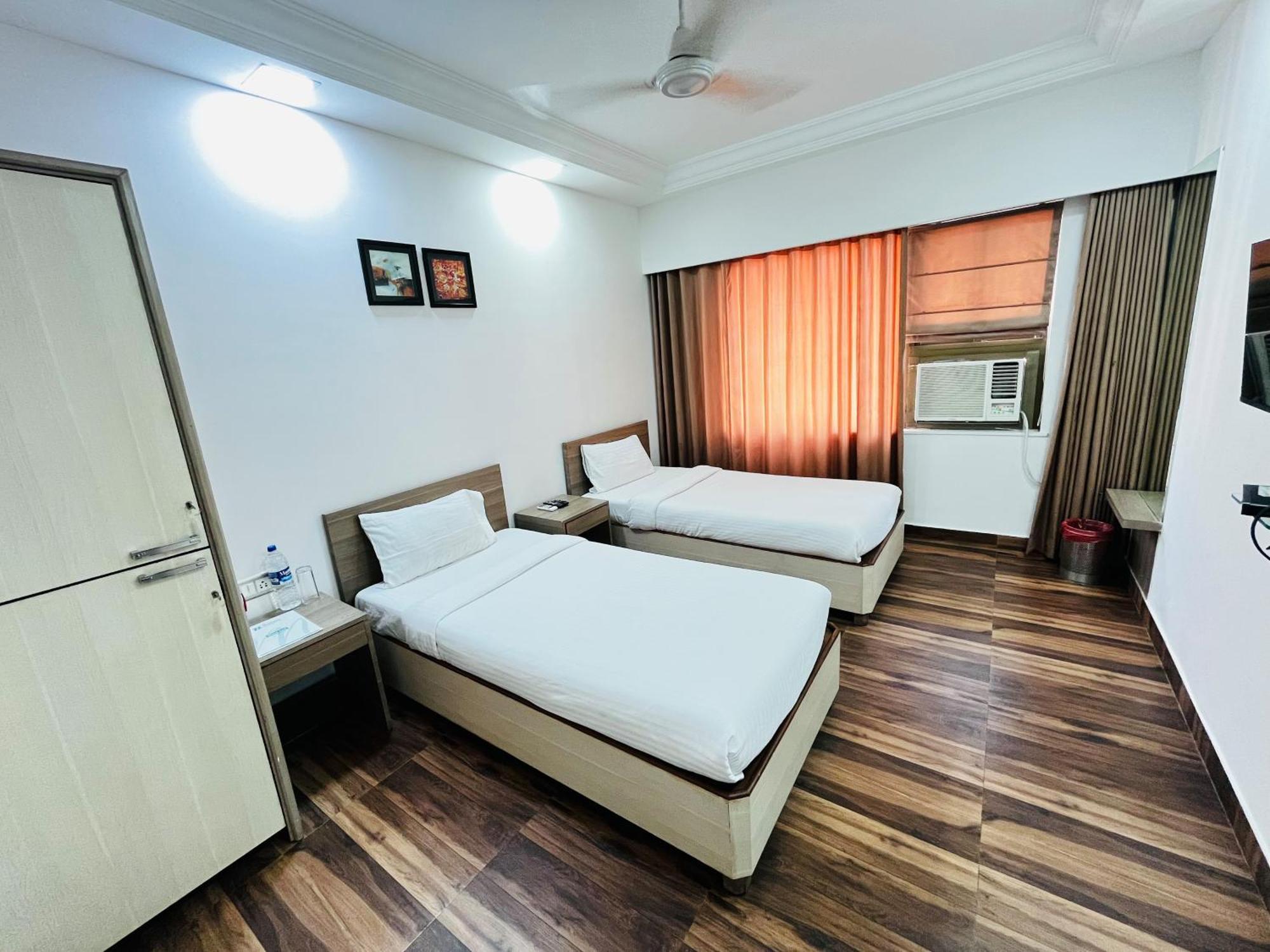 Maxxvalue - Service Apartment Marol Bombay Exterior foto